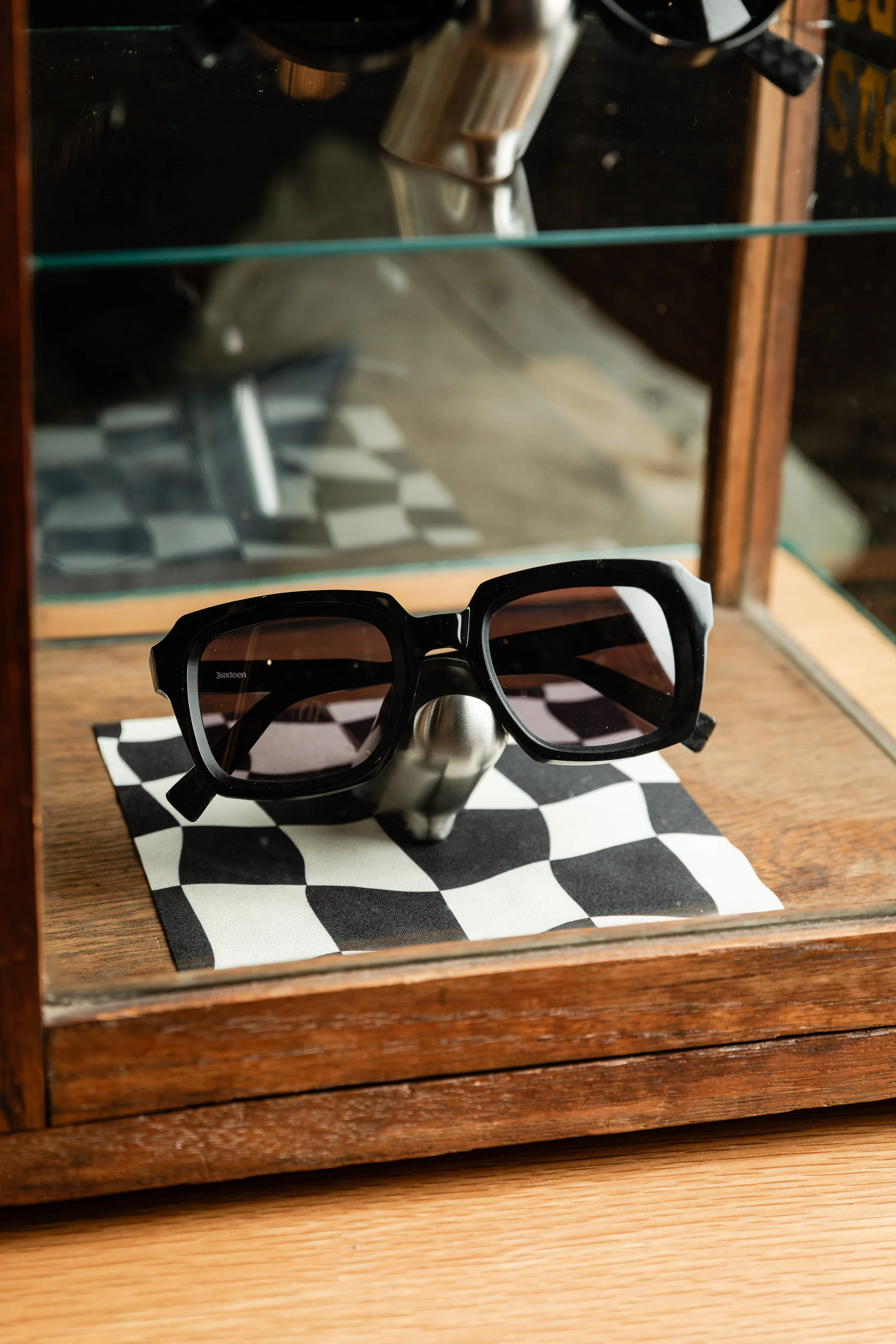 3sixteen - Square ⁠-⁠ SP⁠-⁠02 Sunglasses - Black / Grey - Image 3