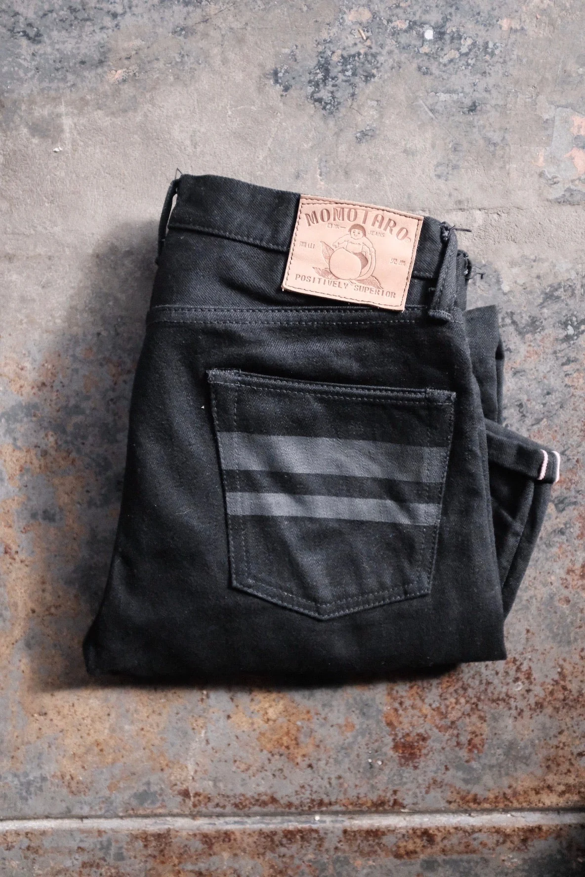 Momotaro - High Tapered - Black 15.7oz Zimbabwe w/ Black Battle Stripes - Image 4