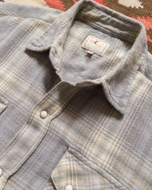 Wythe - Washed Flannel Pearlsnap Shirt - Late Frost - Image 3
